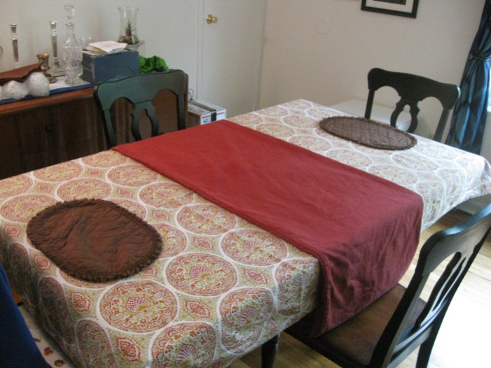 table cloth and runner project 005